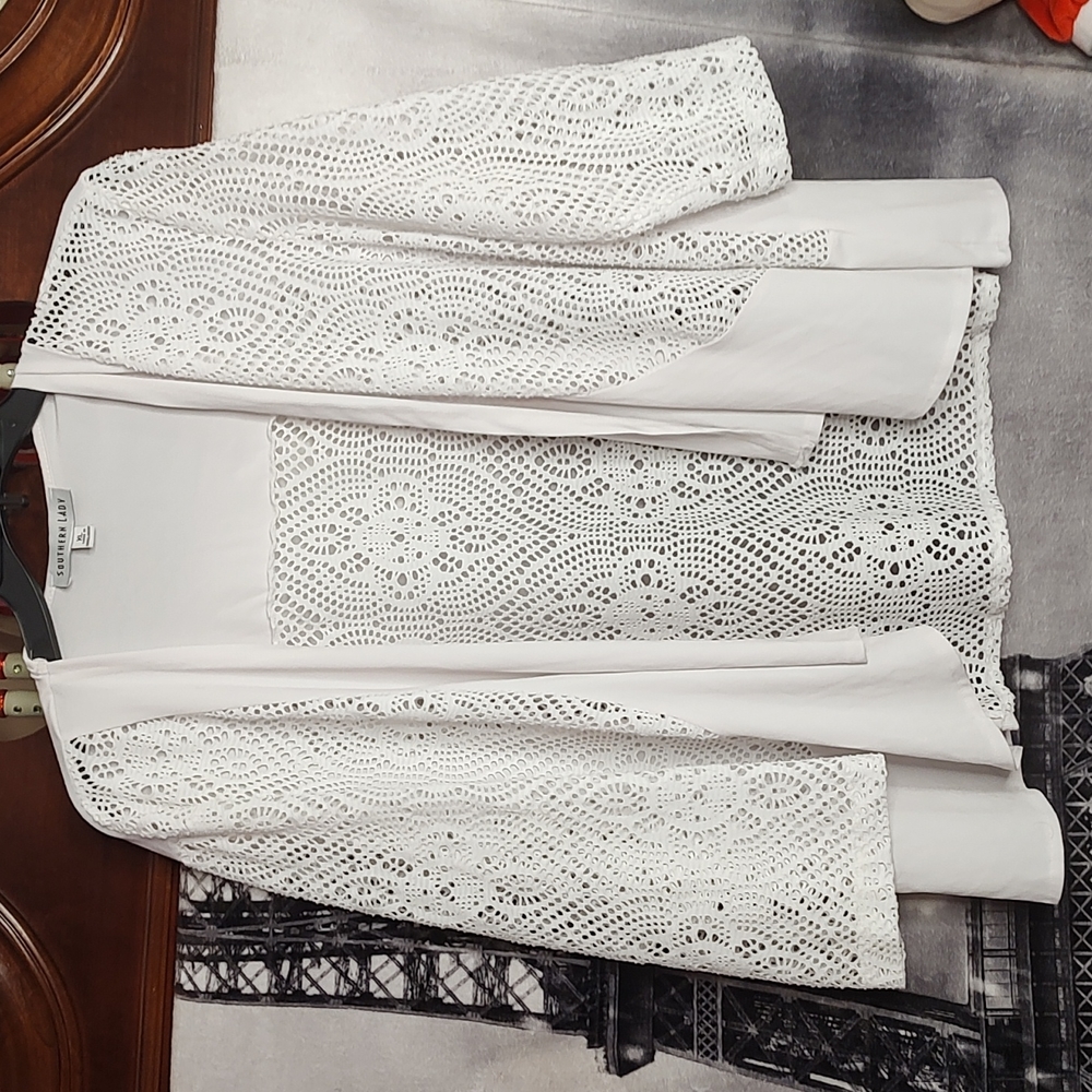 Short-Sleeve White Knit Jacket